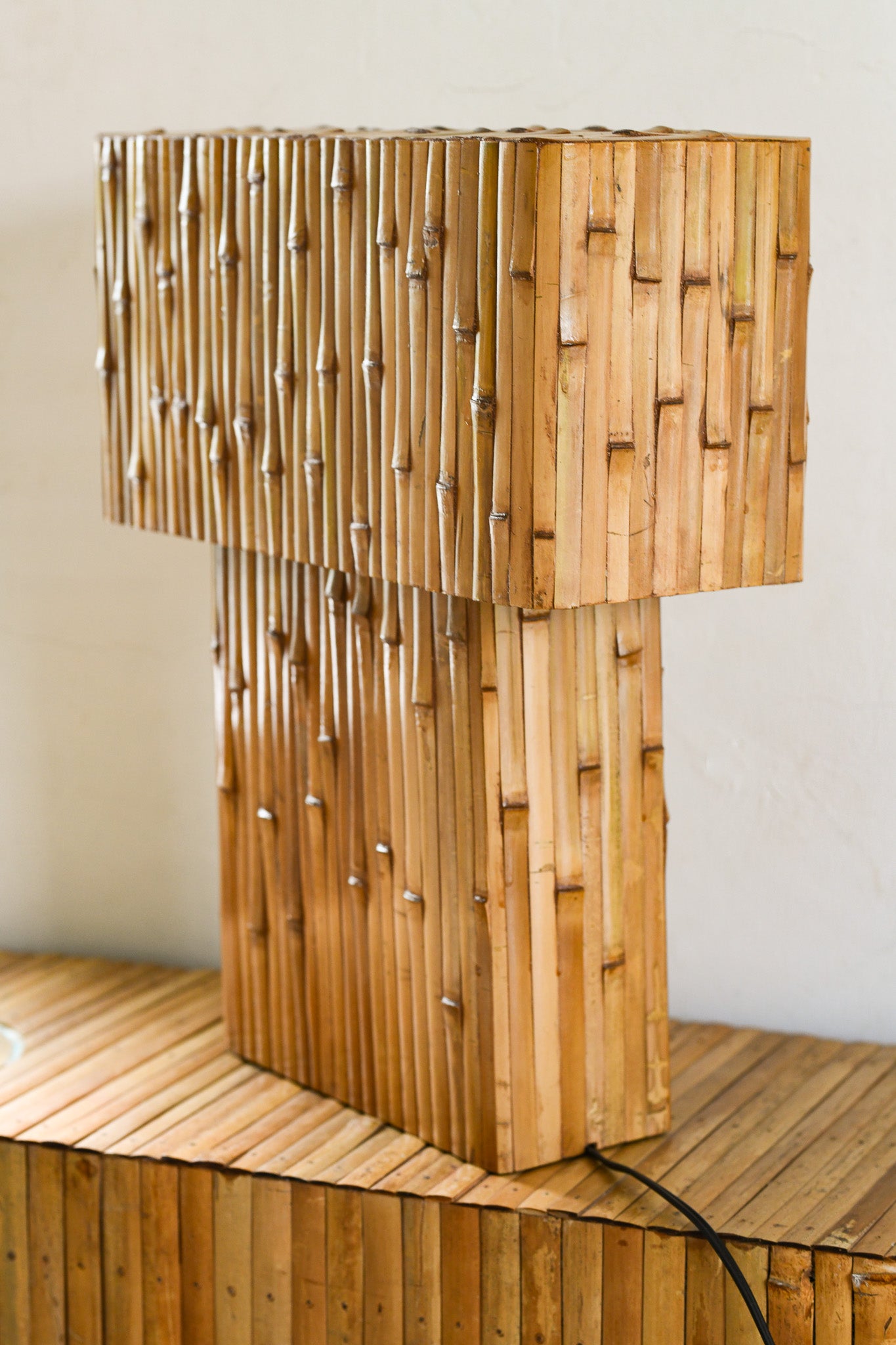 "Nodules Series" Bamboo Table Lamp