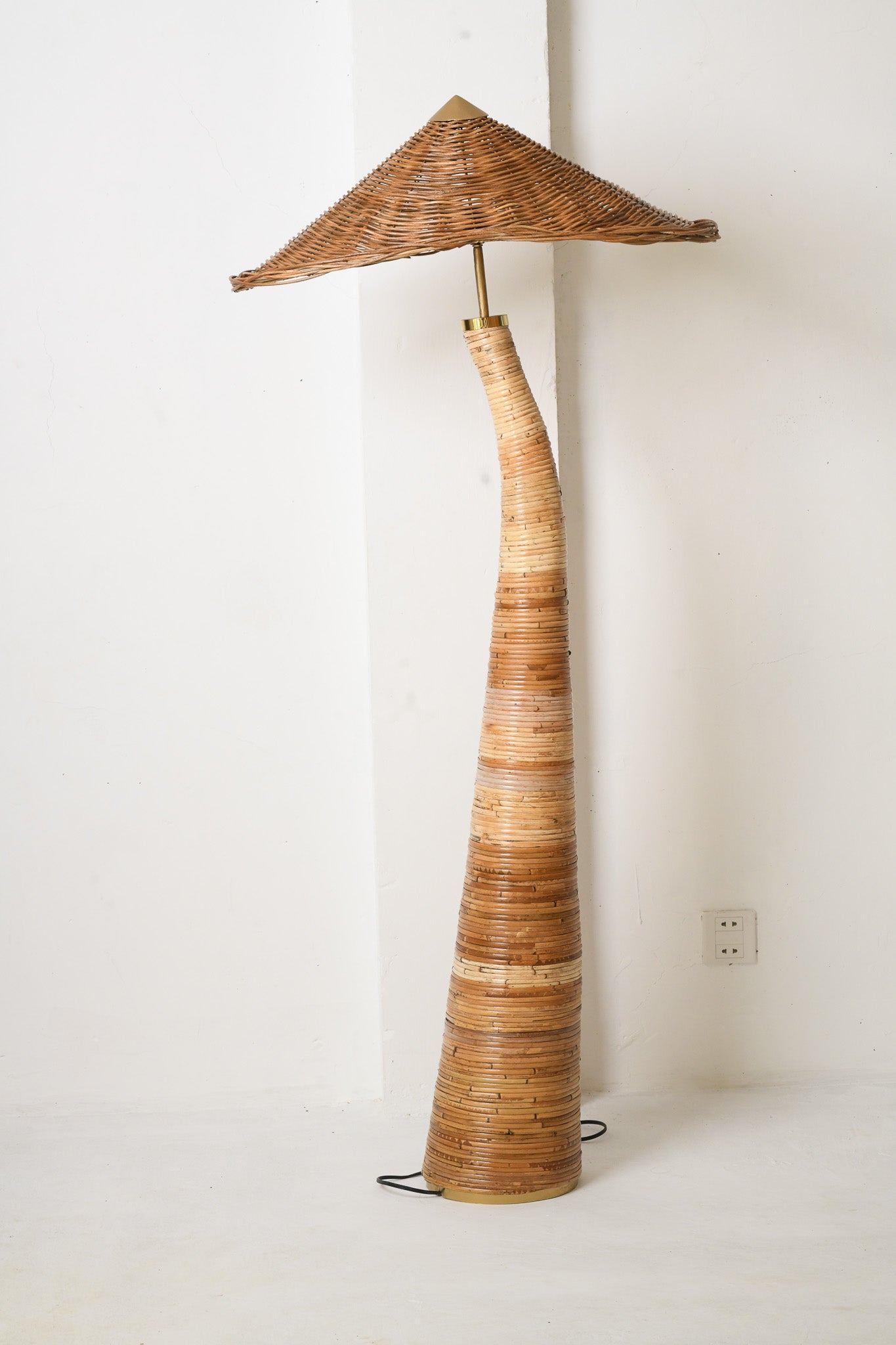 Shroom 002 rattan floor lamp