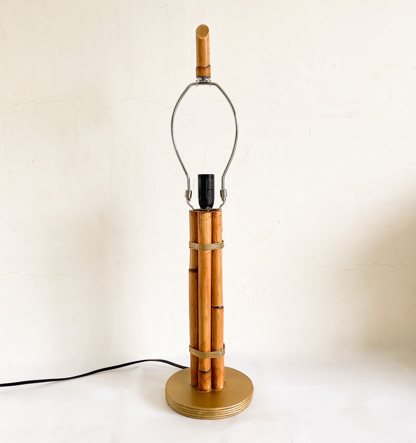 Rattan and Brass table lamp Mid-Century Modern Style